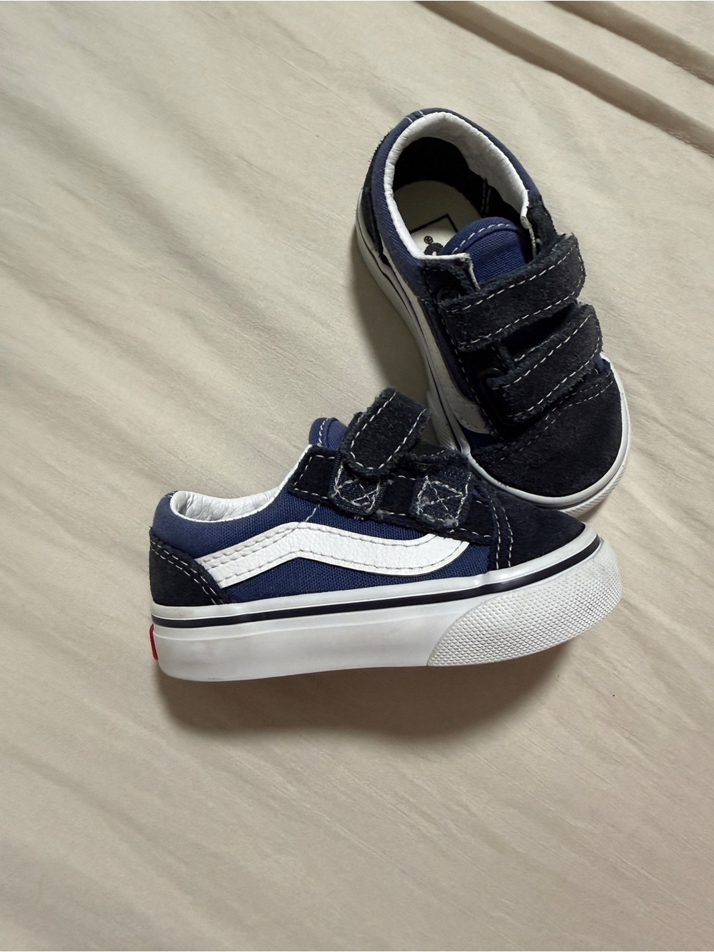 Vans Toddlers Velcro Old Skool Sneakers